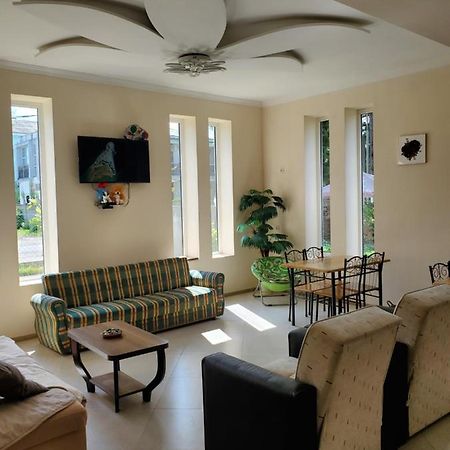 Bed and Breakfast Maka Ureki Exterior foto